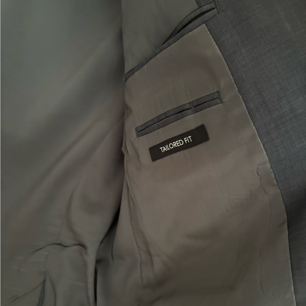 Jos. A. Bank Charcoal Men's Suit - Picture 5 of 8